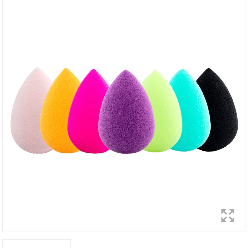 BNIB Beautyblender Bubble LIMITED EDITION - Picture 3 of 3